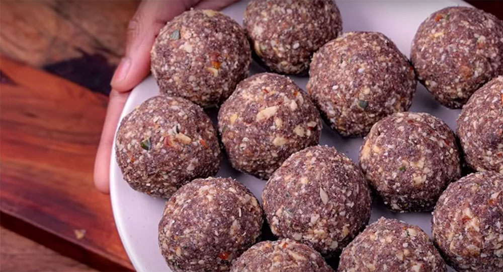 Ragi Ladoo